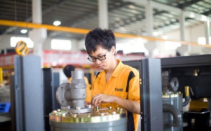 對(duì)應(yīng)空壓機(jī)滲油、滴油、漏油，處理方法原來(lái)是這樣！